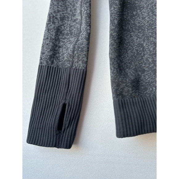 LuluLemon | base layer top - Picture 4 of 11